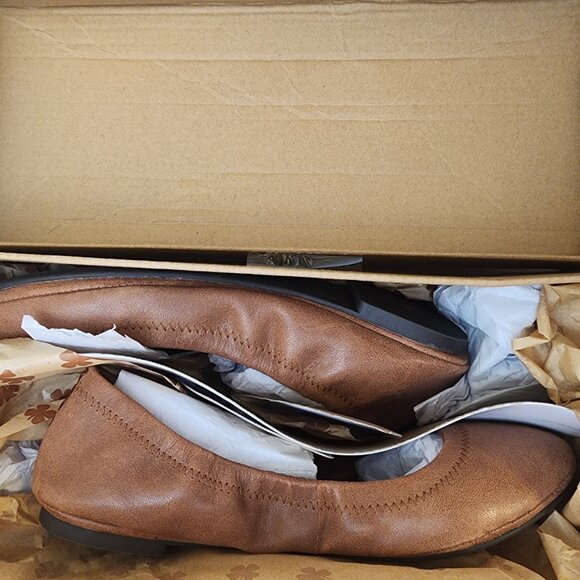 Lucky Brand Emmie Flats Light Cognac 5.5M - A047 - Picture 7 of 9
